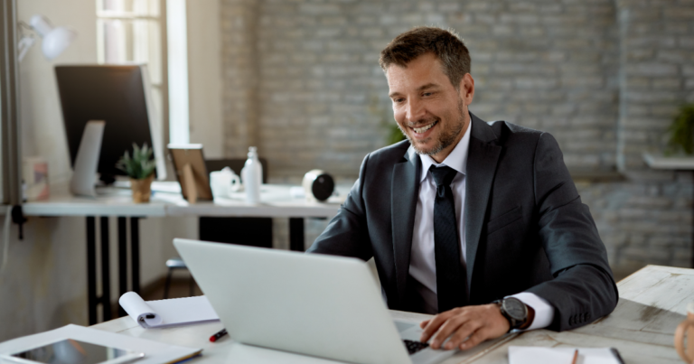 How to Select the Best Office Package in RAKEZ for Your Business Setup