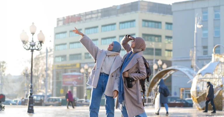 RAKEZ vs Fujairah Creative City: Which UAE Free Zone Is Better?